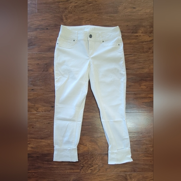 White Cropped Super Stretchy Size Small Jeggings Jeans - Picture 1 of 13